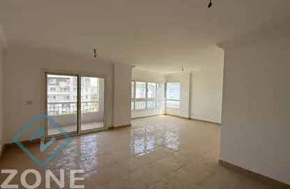 Apartment - 3 Bedrooms - 3 Bathrooms for sale in Madinaty - Cairo