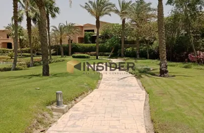 فيلا - 5 غرف نوم - 6 حمامات للبيع في سوان ليك قطامية - التجمع الاول - مدينة القاهرة الجديدة - القاهرة