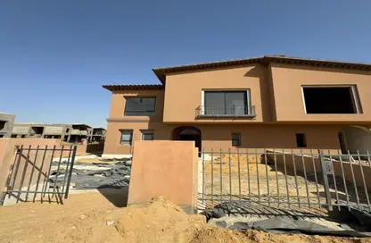 Townhouse - 4 Bedrooms - 4 Bathrooms for sale in Village West - Sheikh Zayed Compounds - Sheikh Zayed City - Giza Townhouse - 4 Bedrooms - 4 Bathrooms for sale in Village West - Sheikh Zayed Compounds - Sheikh Zayed City - Giza