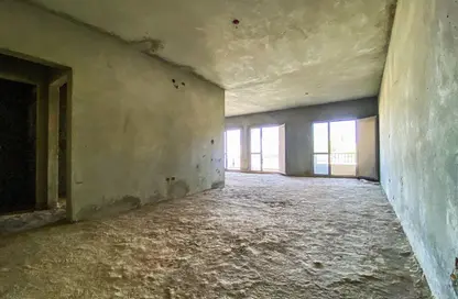 Apartment - 3 Bedrooms - 4 Bathrooms for sale in Westown - Sheikh Zayed Compounds - Sheikh Zayed City - Giza