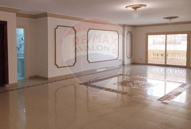 8264320 - Property Image 2