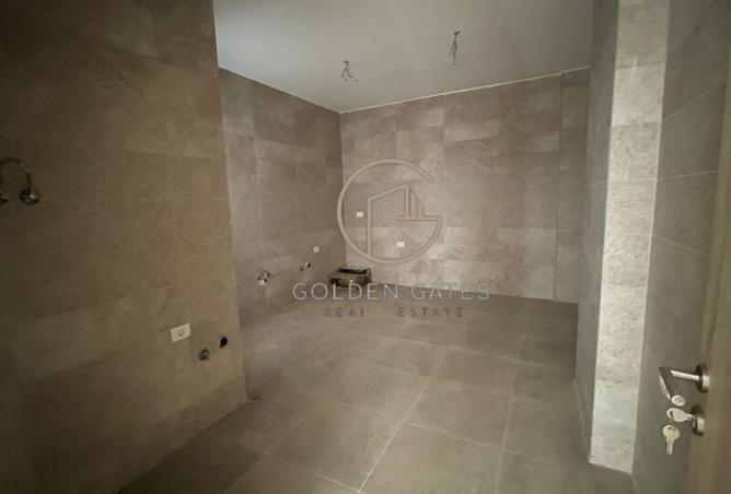 8314321 - Property Image 2