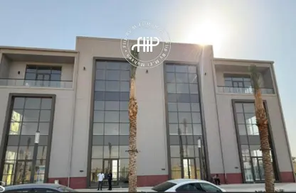 بناية كاملة - استوديو - 3 حمامات للايجار في الحي الخامس - التجمع الخامس - مدينة القاهرة الجديدة - القاهرة