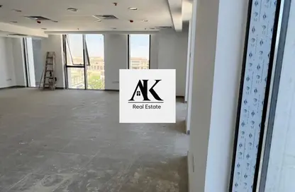 Office Space - Studio - 1 Bathroom for rent in Hyde Park Business District Mall - South Teseen St. - The 5th Settlement - New Cairo City - Cairo