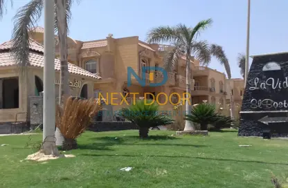 Duplex - 4 Bedrooms - 4 Bathrooms for sale in Lavida Al Bustan - 26th of July Corridor - 6 October City - Giza