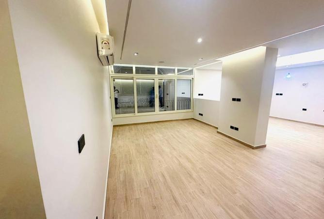 8121220 - Property Image 2