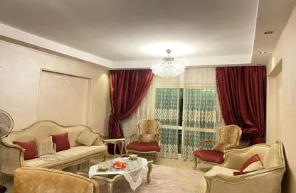 Apartment - 3 Bedrooms - 2 Bathrooms for rent in Al Dokki St. - Dokki - Giza
