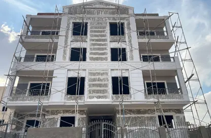 Apartment - 3 Bedrooms - 3 Bathrooms for sale in Bait Alwatan - The 5th Settlement - New Cairo City - Cairo