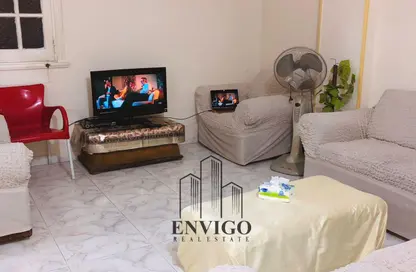 Apartment - 3 Bedrooms - 1 Bathroom for sale in Dr Al Batrawy St. - 1st Zone - Nasr City - Cairo