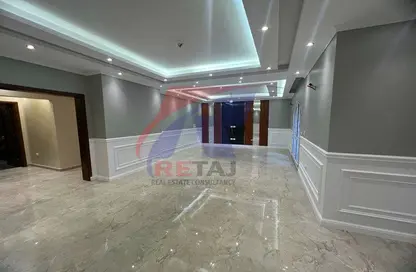 Apartment - 3 Bedrooms - 2 Bathrooms for sale in Dr Ibrahim Abou Al Naga St. - Al Hadiqah Al Dawliyah - 7th District - Nasr City - Cairo