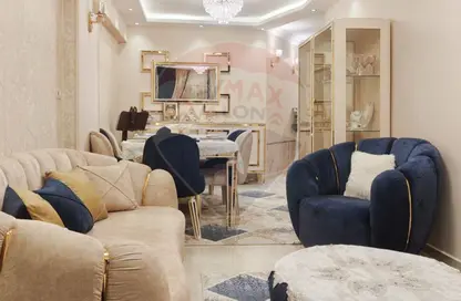 شقة - 3 غرف نوم - 1 حمام للبيع في شارع محمود العيسوي - ميامي - حي اول المنتزة - الاسكندرية