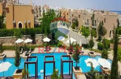 Chalet - 3 Bedrooms - 2 Bathrooms for sale in Mountain View - Ras Al Hekma - North Coast