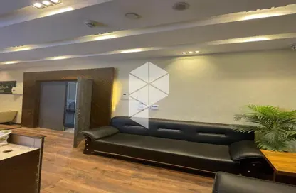 Clinic - Studio - 3 Bathrooms for rent in North Teseen St. - The 5th Settlement - New Cairo City - Cairo