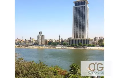 Apartment - 3 Bedrooms - 3 Bathrooms for sale in El Gezirah St. - Zamalek - Cairo
