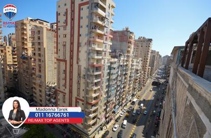 شقة - 3 غرف نوم - 2 حمامات للبيع في سيدي بشر - حي اول المنتزة - الاسكندرية