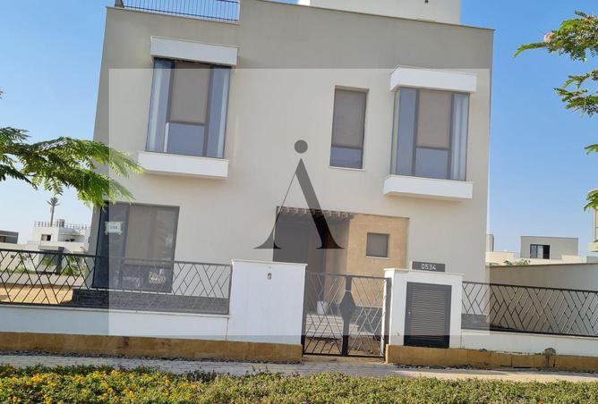 8037245 - Property Image 2
