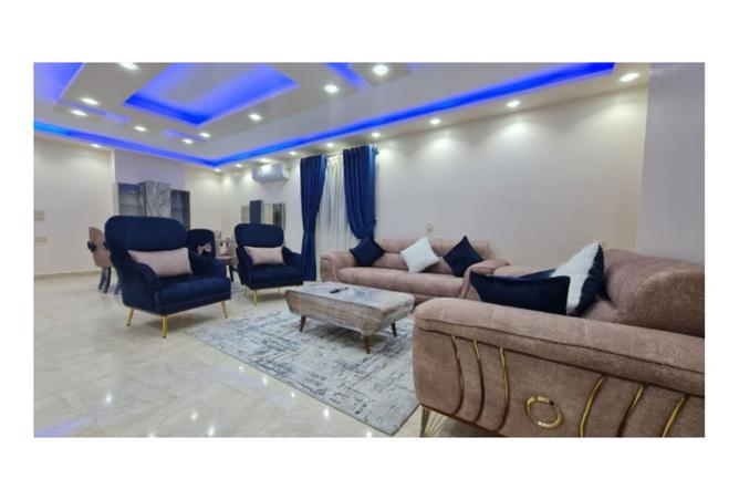 8186817 - Property Image 2