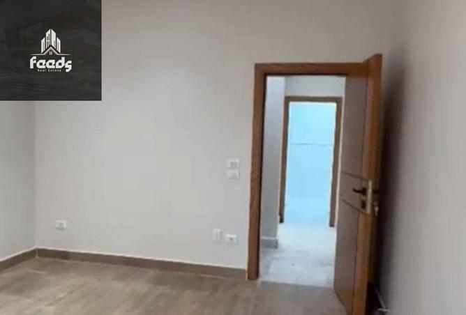 8354658 - Property Image 2