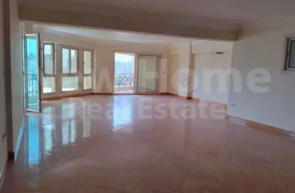 شقة - 3 غرف نوم - 3 حمامات للايجار في ميدان سموحة - سموحة - حي شرق - الاسكندرية