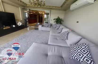 Duplex - 3 Bedrooms - 4 Bathrooms for sale in Ard El Golf - Heliopolis - Masr El Gedida - Cairo