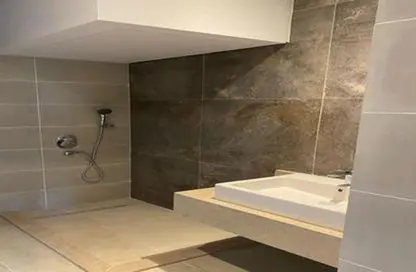 Apartment - 4 Bedrooms - 4 Bathrooms for sale in Village West - Sheikh Zayed Compounds - Sheikh Zayed City - Giza