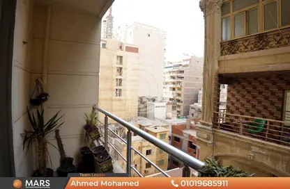 شقة - 3 غرف نوم - 3 حمامات للبيع في شارع شعراوي - لوران - حي شرق - الاسكندرية