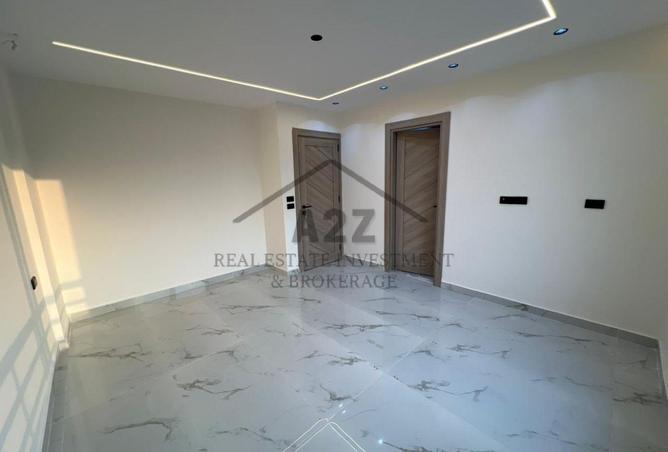 8296004 - Property Image 2