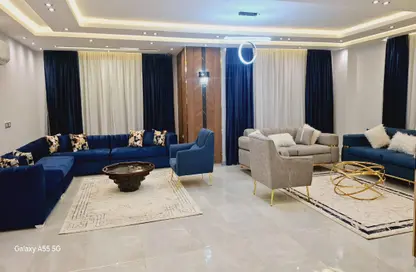 شقة - 3 غرف نوم - 2 حمامات للايجار في مدينة 6 أكتوبر - الجيزة