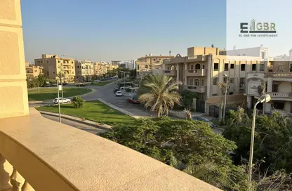 Apartment - 4 Bedrooms - 3 Bathrooms for sale in Area C - Ganoob El Acadimia - New Cairo City - Cairo