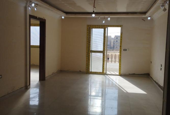 8378700 - Property Image 2