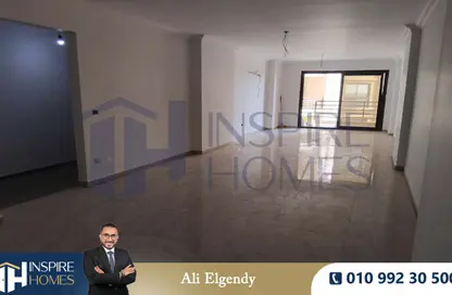 Apartment - 3 Bedrooms - 3 Bathrooms for rent in Valore Smouha - Smouha - Hay Sharq - Alexandria
