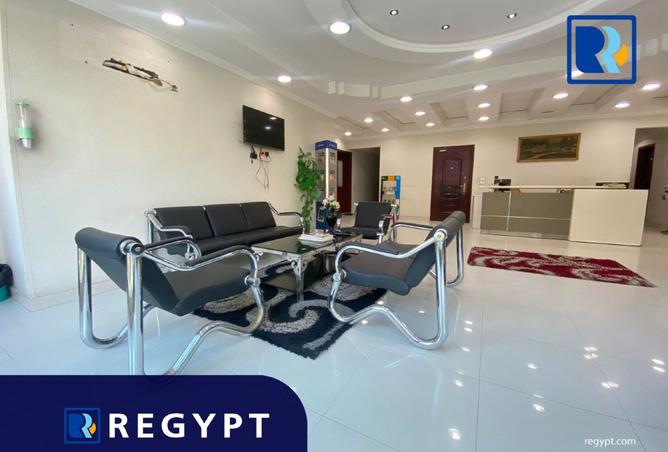 8254360 - Property Main Image