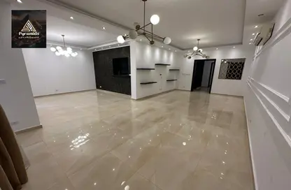 Apartment - 3 Bedrooms - 3 Bathrooms for rent in The Courtyard - 12th District - Sheikh Zayed City - Giza