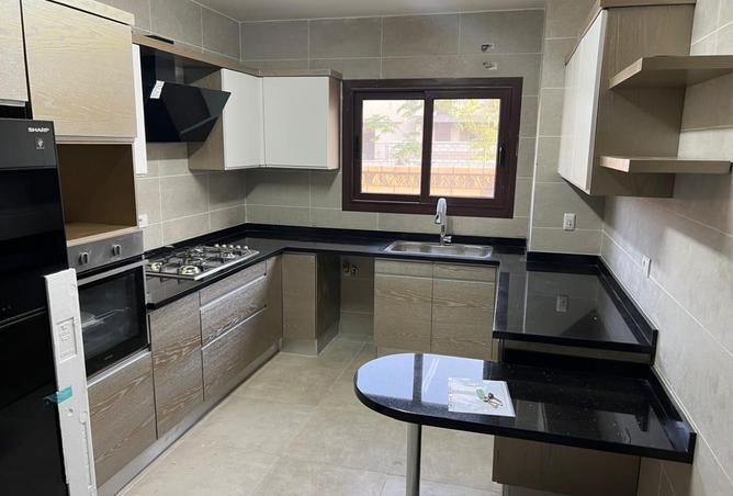 8372322 - Property Image 3