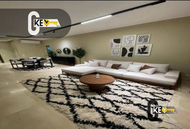 8050273 - Property Image 2