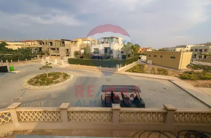 تاون هاوس - 4 غرف نوم - 4 حمامات للبيع في جولف فيوز - طريق مصر اسكندرية الصحراوي - مدينة 6 أكتوبر - الجيزة