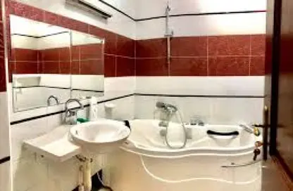 Apartment - 3 Bedrooms - 1 Bathroom for rent in Al Mansoura - Al Daqahlya