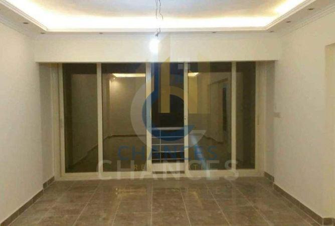 8060737 - Property Image 2