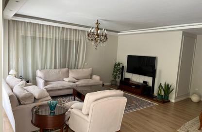 Apartment - 3 Bedrooms - 3 Bathrooms for sale in Stone Residence - 5th Settlement Compounds - The 5th Settlement - New Cairo City - Cairo