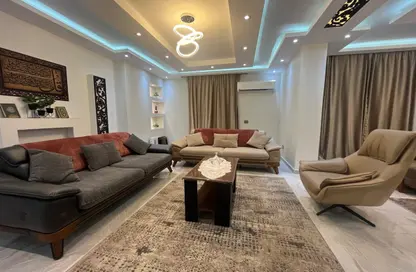 Apartment - 4 Bedrooms - 3 Bathrooms for rent in Shooting Club Street - Dokki - Giza
