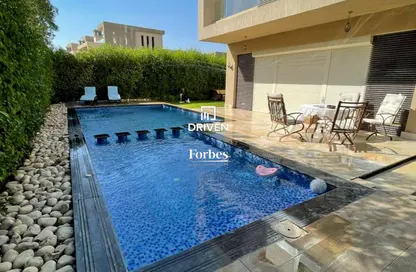 فيلا - 5 غرف نوم - 4 حمامات للايجار في نيو جيزة - طريق مصر اسكندرية الصحراوي - مدينة 6 أكتوبر - الجيزة