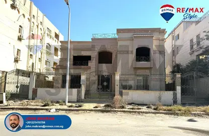 فيلا - 5 غرف نوم - 4 حمامات للبيع في الحي الاول - التجمع الخامس - مدينة القاهرة الجديدة - القاهرة