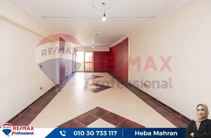 Apartment - 3 Bedrooms - 2 Bathrooms for sale in Mohamed Bahaa Al Din Al Ghouri St. - Smouha - Hay Sharq - Alexandria