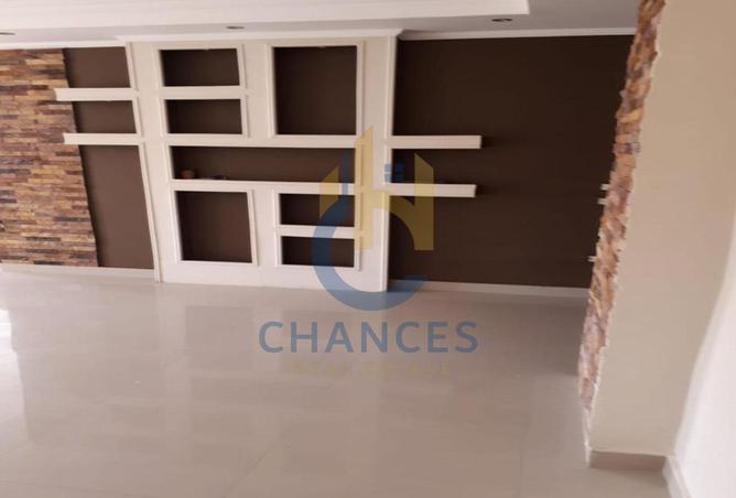 8074138 - Property Image 3
