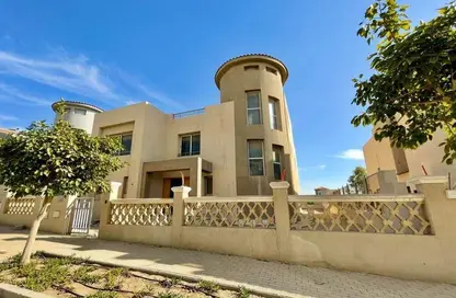 منزل مزدوج - 5 غرف نوم - 6 حمامات للبيع في جولف فيوز - طريق مصر اسكندرية الصحراوي - مدينة 6 أكتوبر - الجيزة