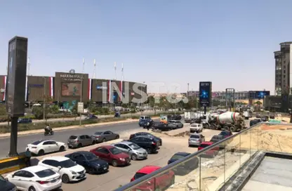 مساحات مكتبية - استوديو - 3 حمامات للايجار في بيزنس بلاس - شارع التسعين الشمالي - التجمع الخامس - مدينة القاهرة الجديدة - القاهرة