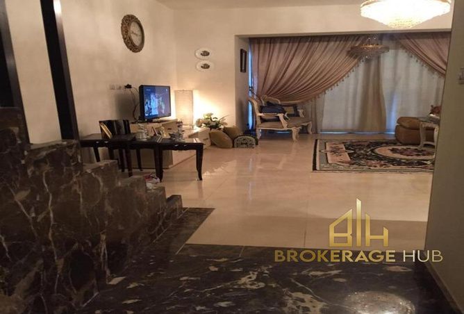 8099390 - Property Image 2