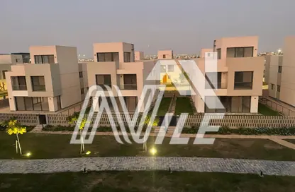 فيلا - 6 غرف نوم - 6 حمامات للبيع في كمبوند البروج - كمبوندات الشروق - مدينة الشروق - القاهرة