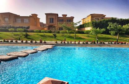 Villa - 7 Bedrooms - 7 Bathrooms for sale in Royal Meadows - Sheikh Zayed Compounds - Sheikh Zayed City - Giza