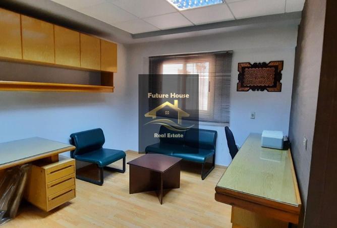 7958750 - Property Image 2